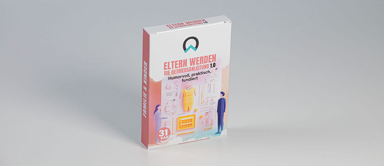 Produktbanner des Kartensets „Eltern werden – Die Betriebsanleitung“, modernes Coaching-Kartenset für werdende Eltern mit 30 Karten, kombiniert aus Theorie, Reflexion und praktischen Alltagstipps für den Familienstart